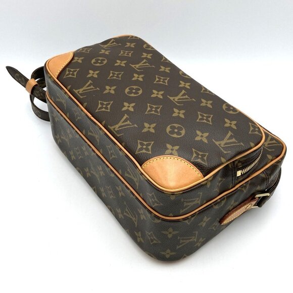 LOUIS VUITTON Authentic Brown Monogram Canvas Shoulder Bag - Picture 6 of 9